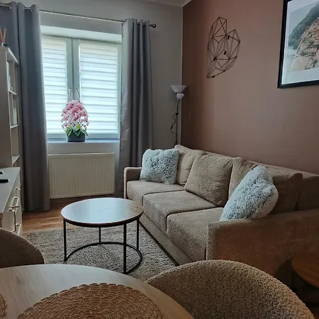 Apartament Miedzylesie מידז'ילסי